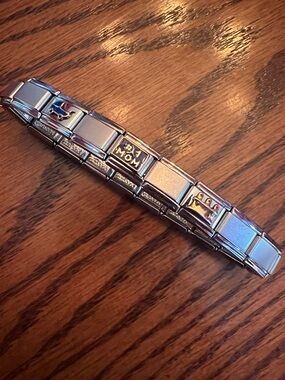 Italian Stainless Steel Charm Link Bracelet - "MOM" Charm & 7 additional links 💕